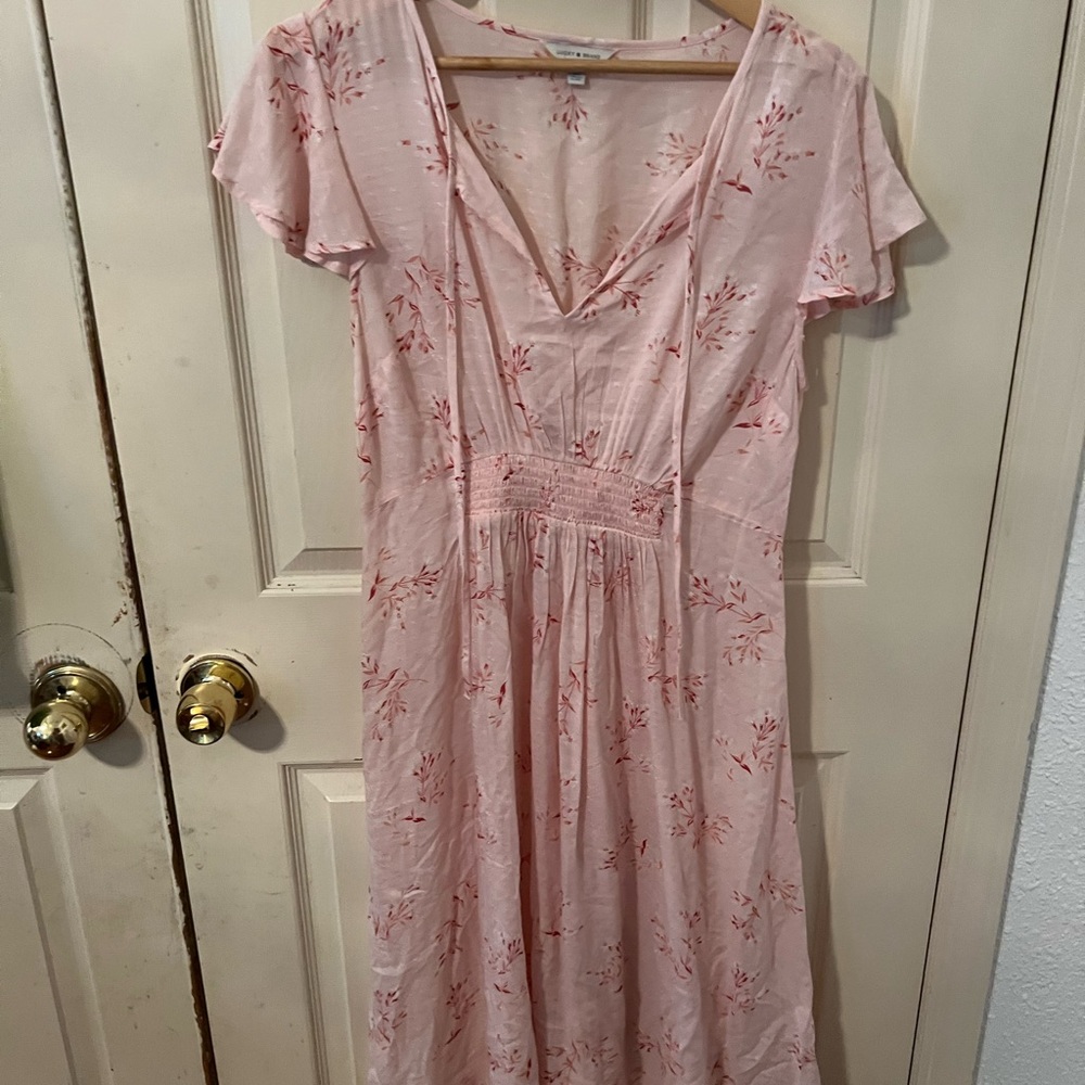 Dainty and beautiful Lucky brand dress with slip